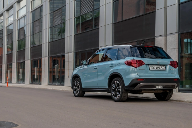 Suzuki Vitara: кроссовер, на который подсаживаешься