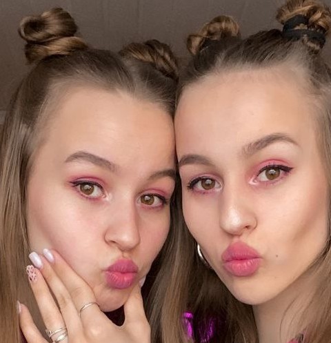 Twixi__twins рассказали, как стать самыми модными близняшками в TikTok