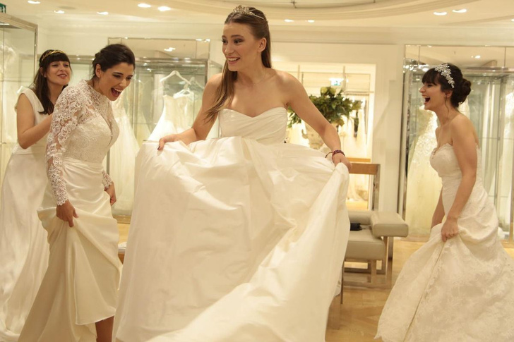 А замуж когда: 7 турецких актрис, о свадьбе которых мечтают фанаты
