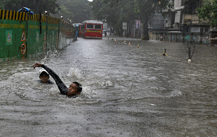 Ливни затопили улицы Мумбаи